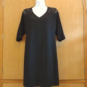 Trina Turk SZ XS Dress With Black Eyelet.